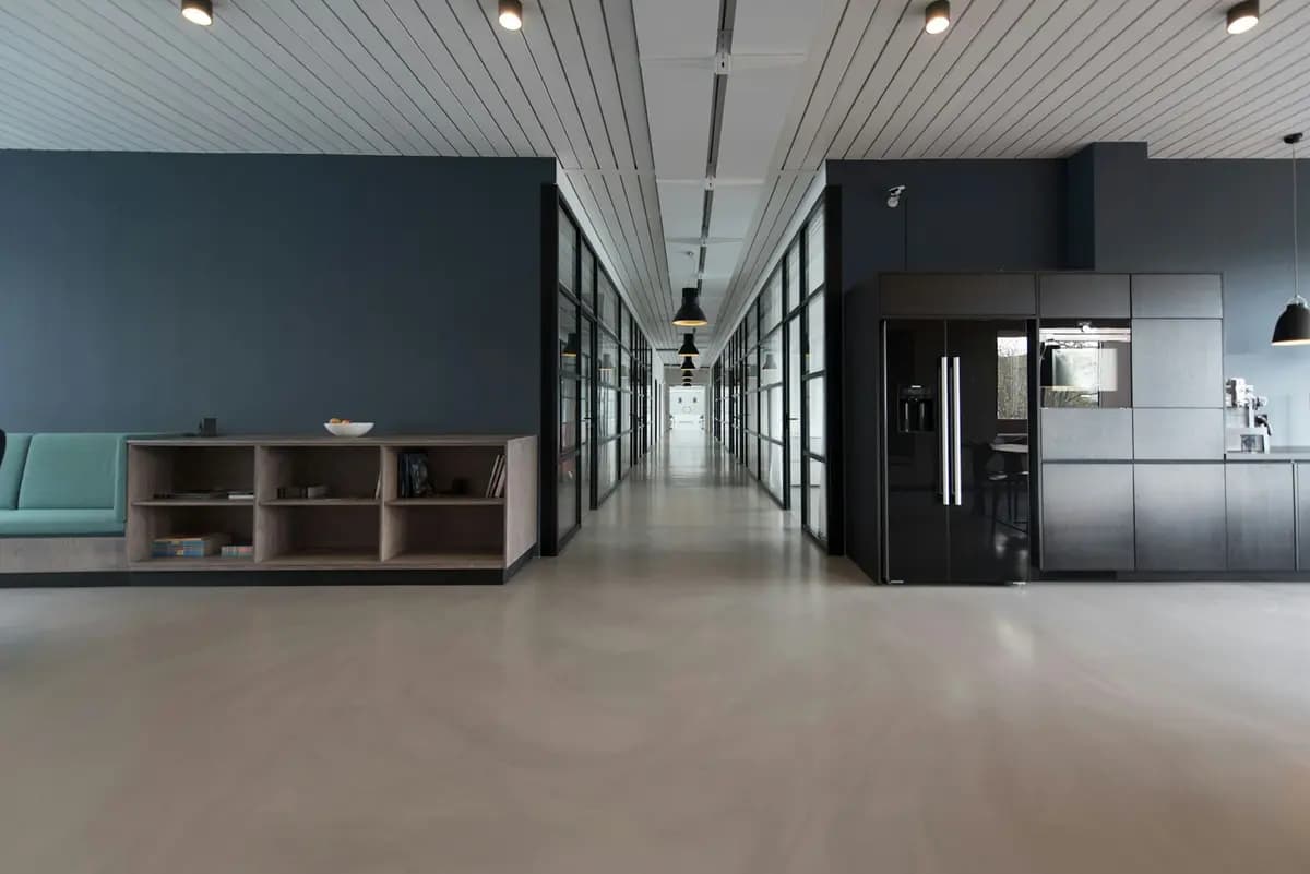 Professional commercial office cleaning